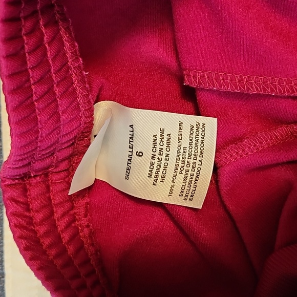 Adidas track suit, hardly worn. Girls size 6. - Picture 4 of 7